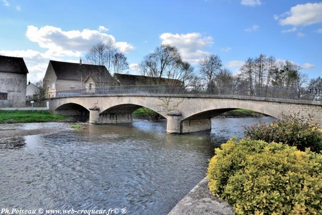 Pont de Monceaux le Comte Nièvre Passion