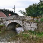 Ancien Pont de Courcelles