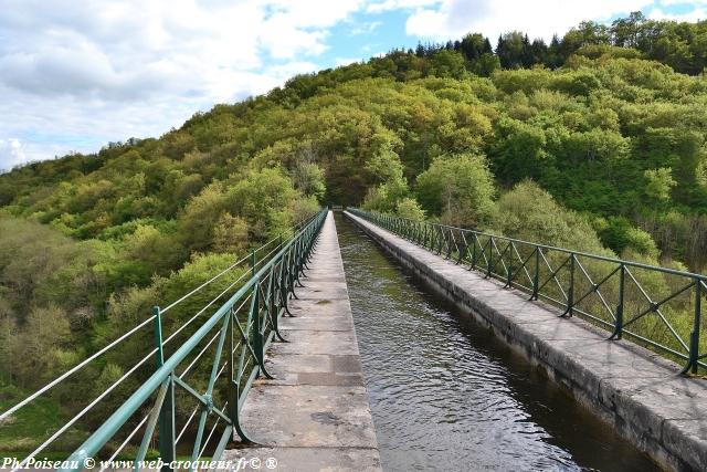 Aqueduc de Montreuillon