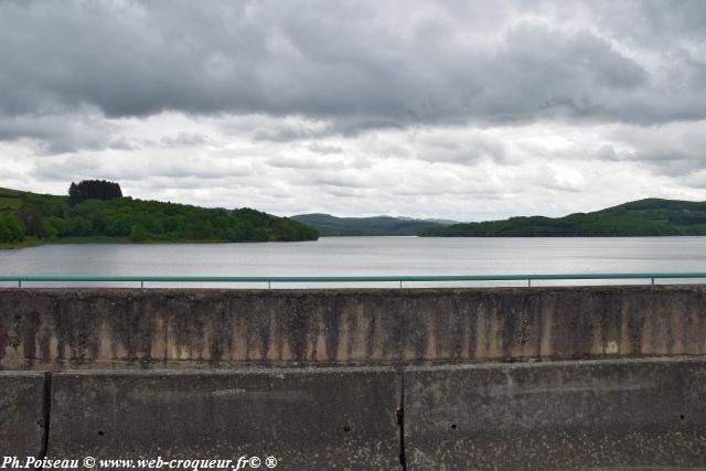 Le Barrage de Pannecière
