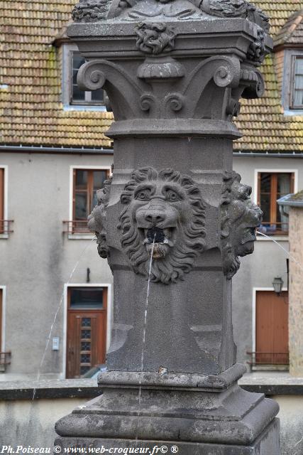 La fontaine à Château-Chinon Nièvre Passion