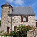 Château de Montigny en Morvan un beau patrimoine.