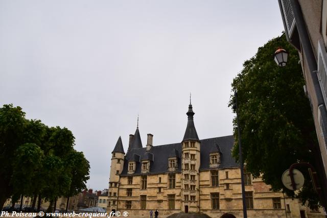 Le Palais Ducal de Nevers Nièvre Passion