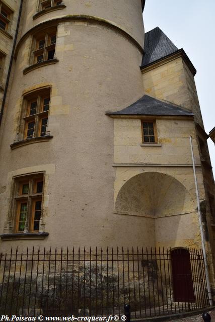 Le Palais Ducal de Nevers Nièvre Passion