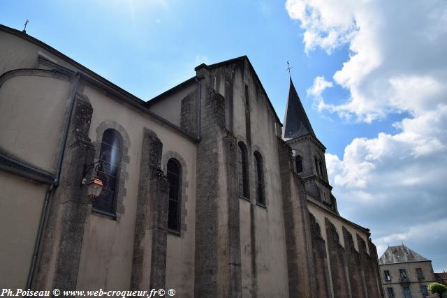 L'Église d'Ouroux en Morvan