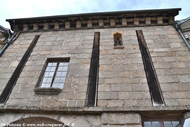 Porte Notre-Dame de Château-Chinon Nièvre Passion