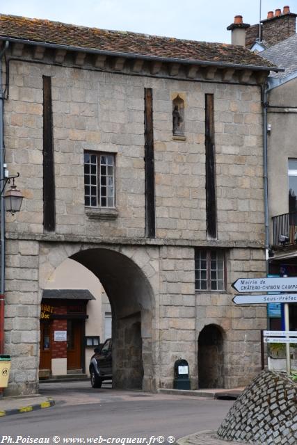 Porte Notre-Dame de Château-Chinon Nièvre Passion