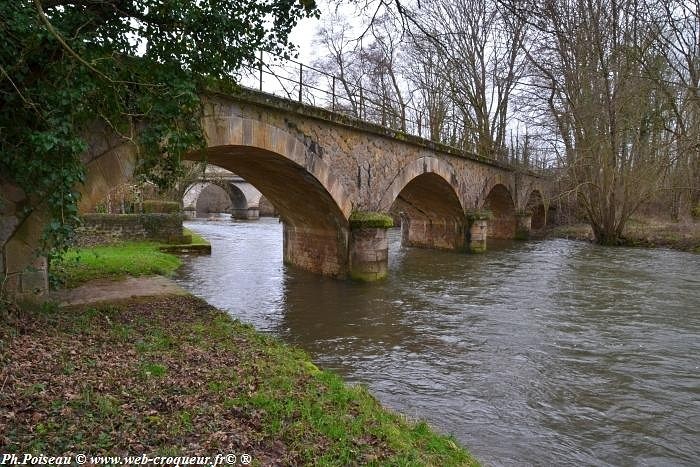 Pont de Chitry les Mines