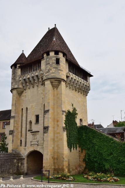 Porte du Croux de Nevers