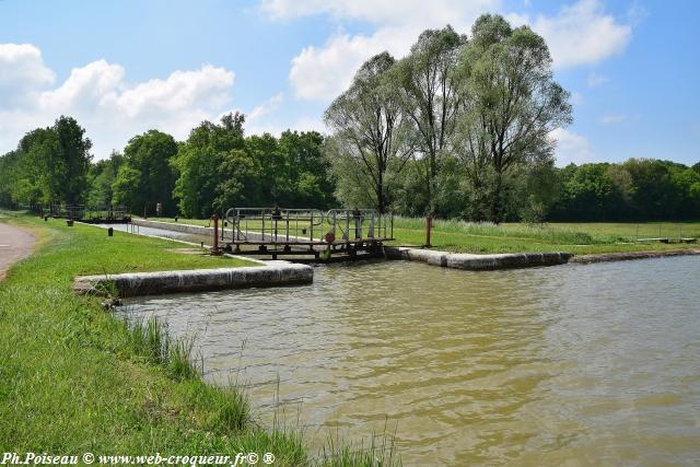 Écluses 4.5.6 de Chavance un ouvrage du Canal