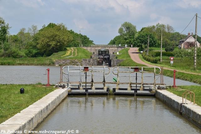 Écluses 4.5.6 de Chavance un ouvrage du Canal