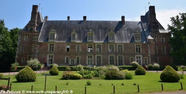 Château de Saint Amand en Puisaye Nièvre Passion