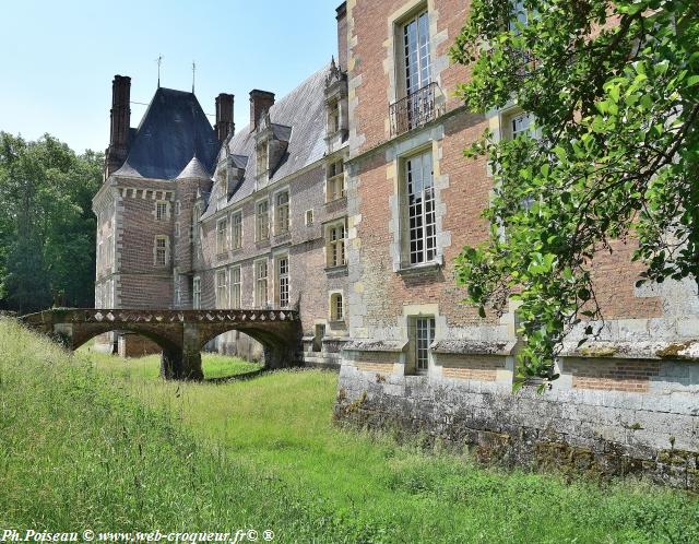 Château de Saint Amand en Puisaye Nièvre Passion