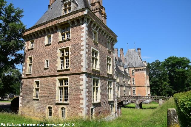 Château de Saint Amand en Puisaye Nièvre Passion