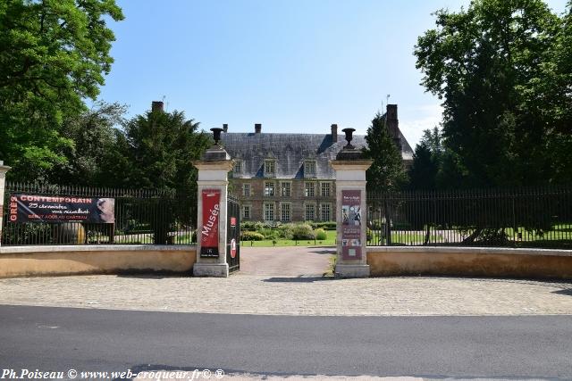 Château de Saint Amand en Puisaye Nièvre Passion