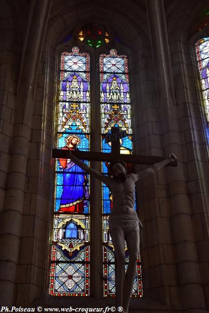 Église de Saint-Amand en Puisaye Nièvre Passion