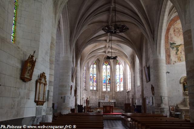 Église de Saint-Amand en Puisaye Nièvre Passion