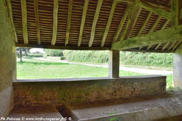 Lavoir de la "Fontaine Poireau"