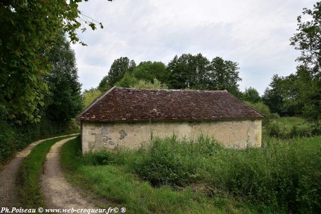 Lavoir de Suilly la Tour
