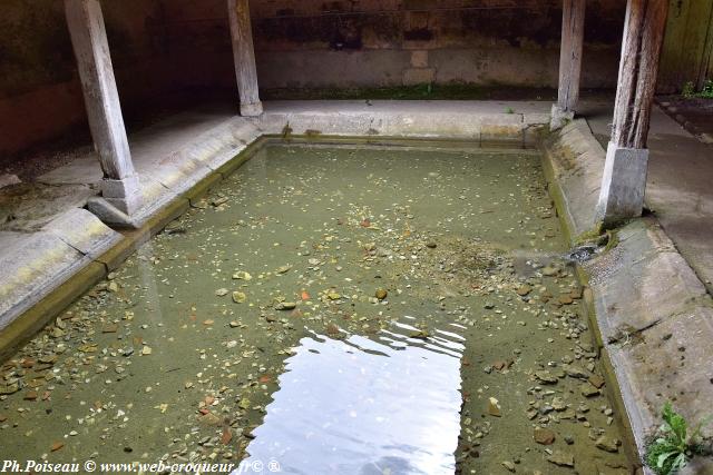 Lavoir de Suilly la Tour