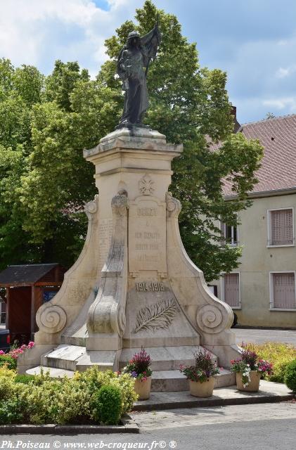 Monument aux Morts de Donzy