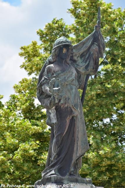 Monument aux Morts de Donzy Nièvre Passion