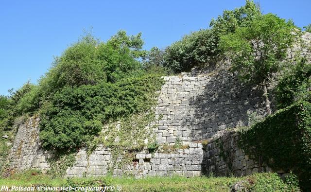 Muraille de Chevroches Nièvre Passion