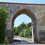 La Porte de Cosne de Saint-Vérain un remarquable patrimoine