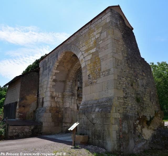 Porte de Cosne de Saint-Vérain