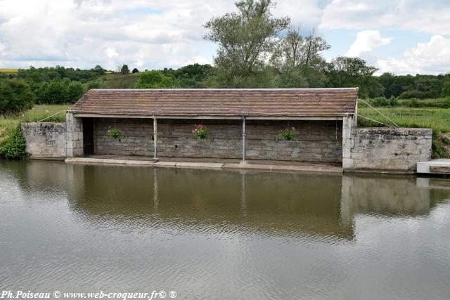 Le lavoir de Pousseaux