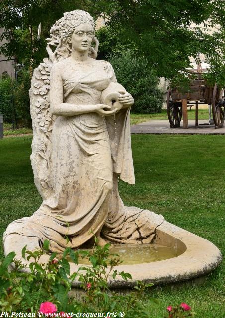 Fontaine de Suilly la Tour Nièvre Passion