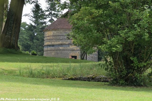 Château de Montgoublin Nièvre Passion