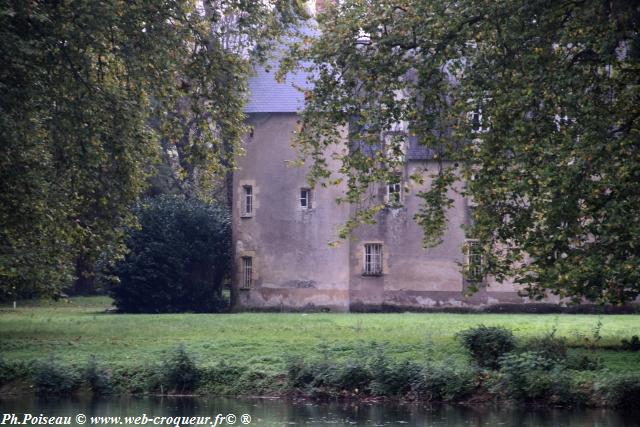 Château de Saint Benin d'Azy