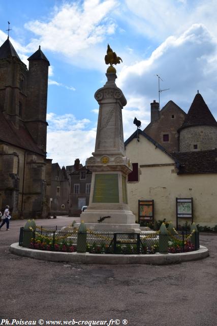 Monument Aux Morts de Tannay Nièvre Passion