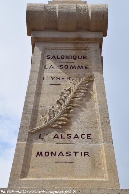 Monument Aux Morts de Tannay Nièvre Passion