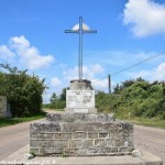 Monument aux Morts de Cizely