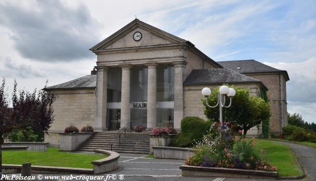 Mairie de Château-Chinon