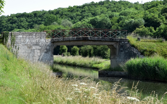 Canal du Nivernais à Basseville