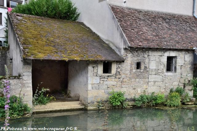 Lavoirs du quai des îles à Clamecy Nièvre Passion