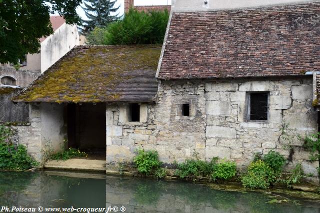 Lavoirs du quai des îles à Clamecy Nièvre Passion