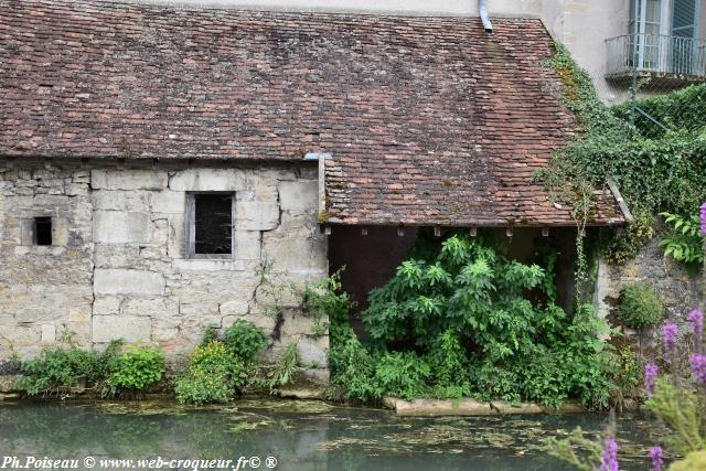 Lavoirs du quai des îles à Clamecy Nièvre Passion