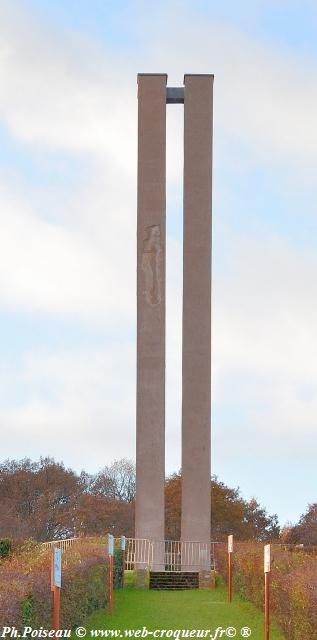 Monument l'Émeraude de Corbigny