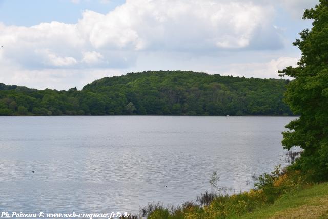 Lac de "Pannecière"