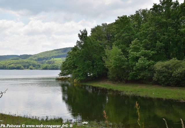 Lac de "Pannecière"
