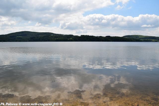 Lac de Pannecière