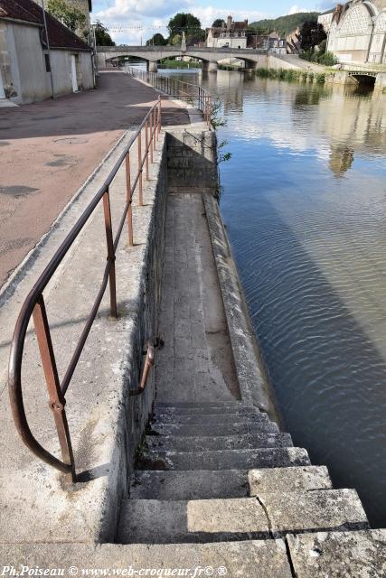 Lavoir du Perthuis de Clamecy Nièvre Passion