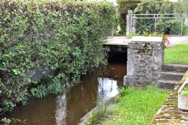 Petit Lavoir de Lormes Nièvre Passion