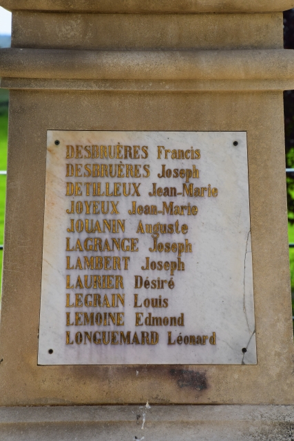 Monument aux morts de Saint Hilaire en Morvan Nièvre Passion