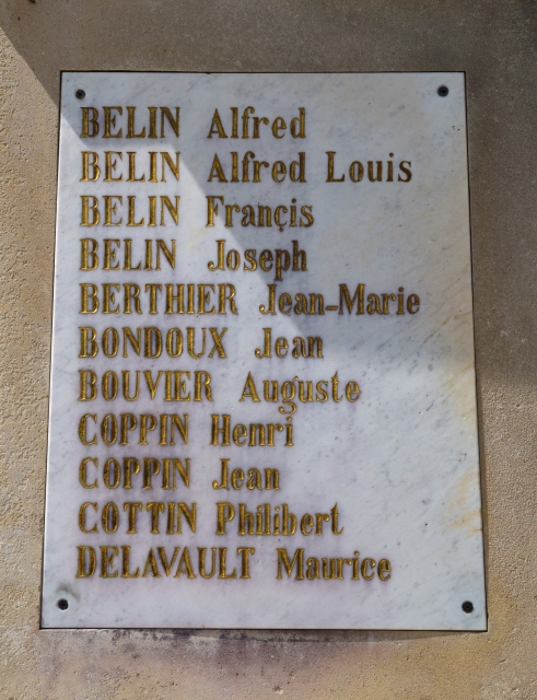 Monument aux morts de Saint Hilaire en Morvan Nièvre Passion