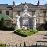 Monument aux Morts de Châtillon en Bazois